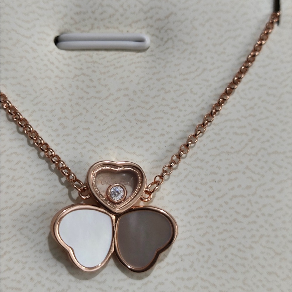 Chopard Rose Gold Mother-of-Pearl Clover Necklace - Picture 6 of 8